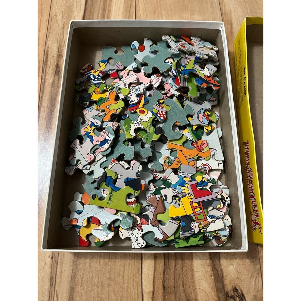 Mickey Mouse & Friends Fantasyland Jigsaw Puzzle Hallmark Walt Disney 100 Lg PC - Picture 7 of 9